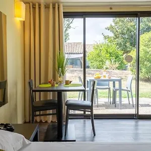 https://appartement-au-calme-proche-de-la-camargue.fr-provencehotel.com
