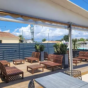 https://vacances-familiales-dans-camping-avec-piscine.fr-provencehotel.com