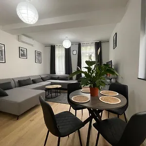 https://apartment-duplex-2-chambres.brusselshotelsbook.com